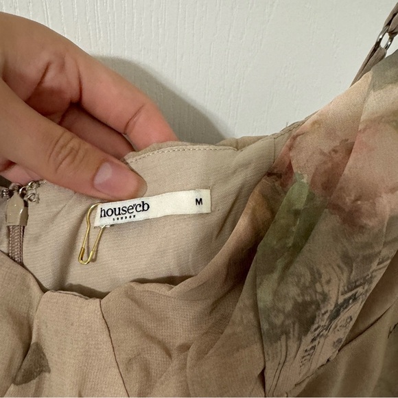 House of CB Floral Mini Dress - Cream and Pink - Picture 7 of 8